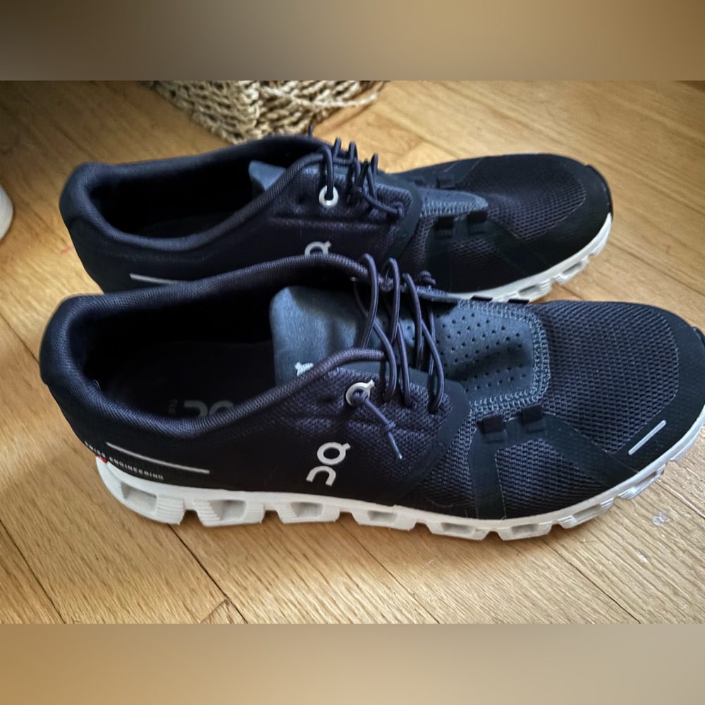 On Cloud 5 Shoes